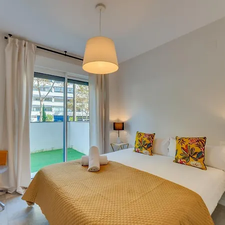 Appartamento Vacation I Via Celere, Huge Terrace, Brand New Complex, Close To The Beach, Center
