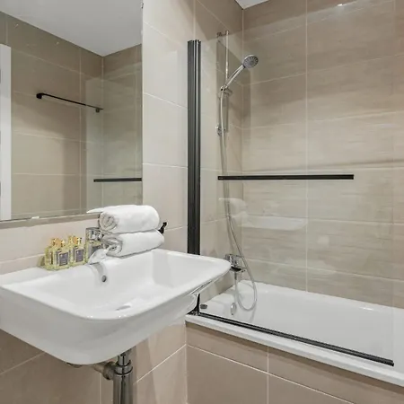 Appartamento Vacation I Via Celere, Huge Terrace, Brand New Complex, Close To The Beach, Center *